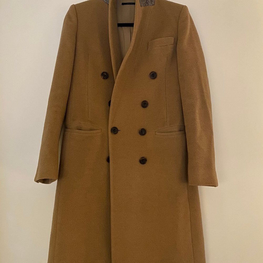 Gucci Coat with Grey Collar